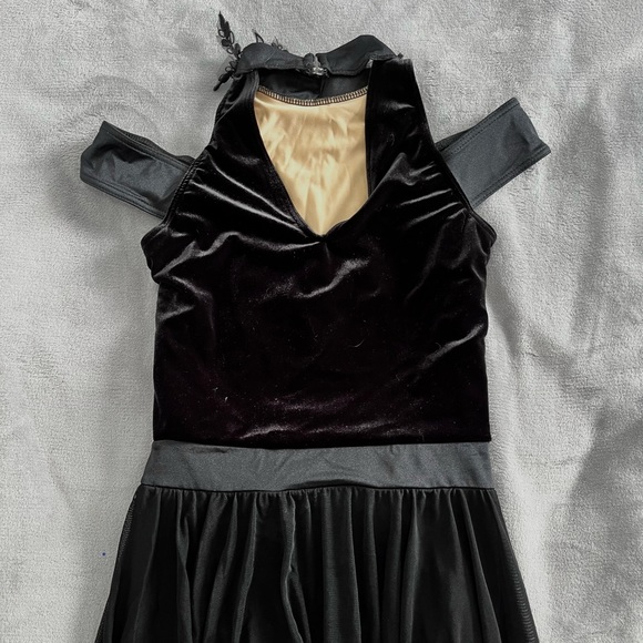 Weissman Dance Ice Skating Costume Black Maxi Dress Flowing Skirt: 10984 - Picture 4 of 5